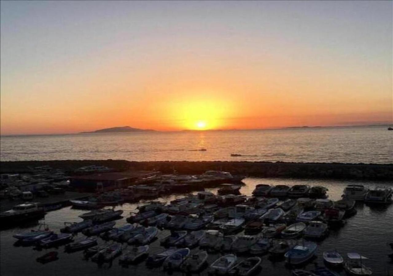 Relais Del Mare Con Terrazza Fronte Mare Free Parking Leilighet Massa Lubrense Eksteriør bilde